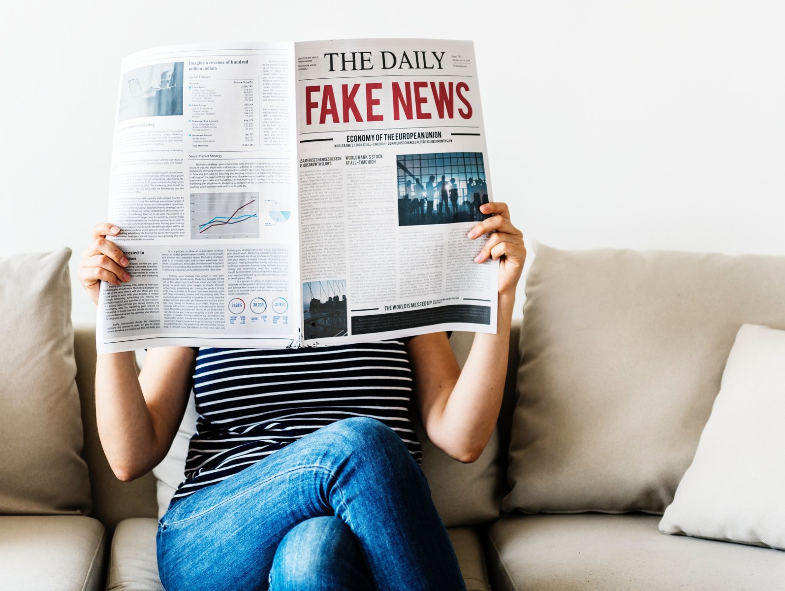 Arming the readers in the war against #fakenews